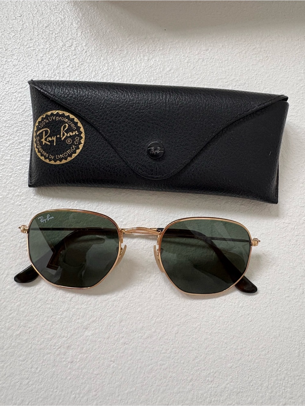 Ray-Ban Gold Frame Sunglasses with Green Lenses and Black Case
